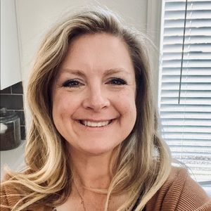 Meet your Posher, Kari